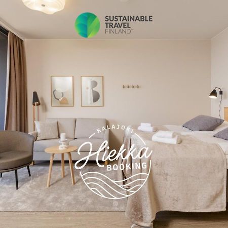 Marina Chalets Studios By Hiekka Booking - Sisaeltaeae Liinavaatteet Ja Loppusiivouksen Kalajoki Εξωτερικό φωτογραφία