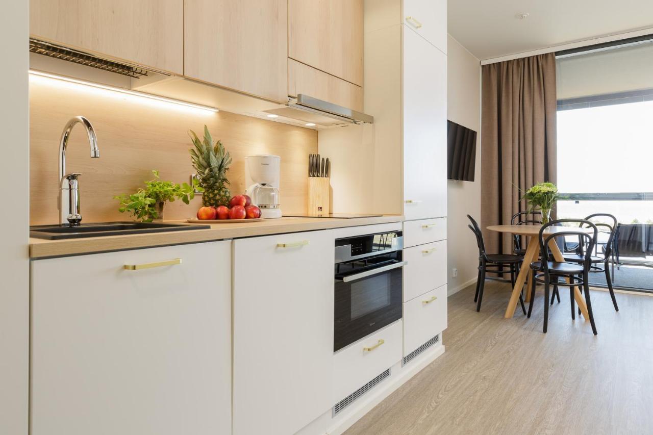 Marina Chalets Studios By Hiekka Booking - Sisaeltaeae Liinavaatteet Ja Loppusiivouksen Kalajoki Δωμάτιο φωτογραφία